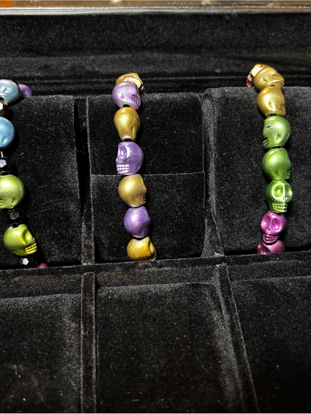 Colorful Metallic Skull Bead Stretch Bracelets - Rainbow Multi - Picture 2 of 7